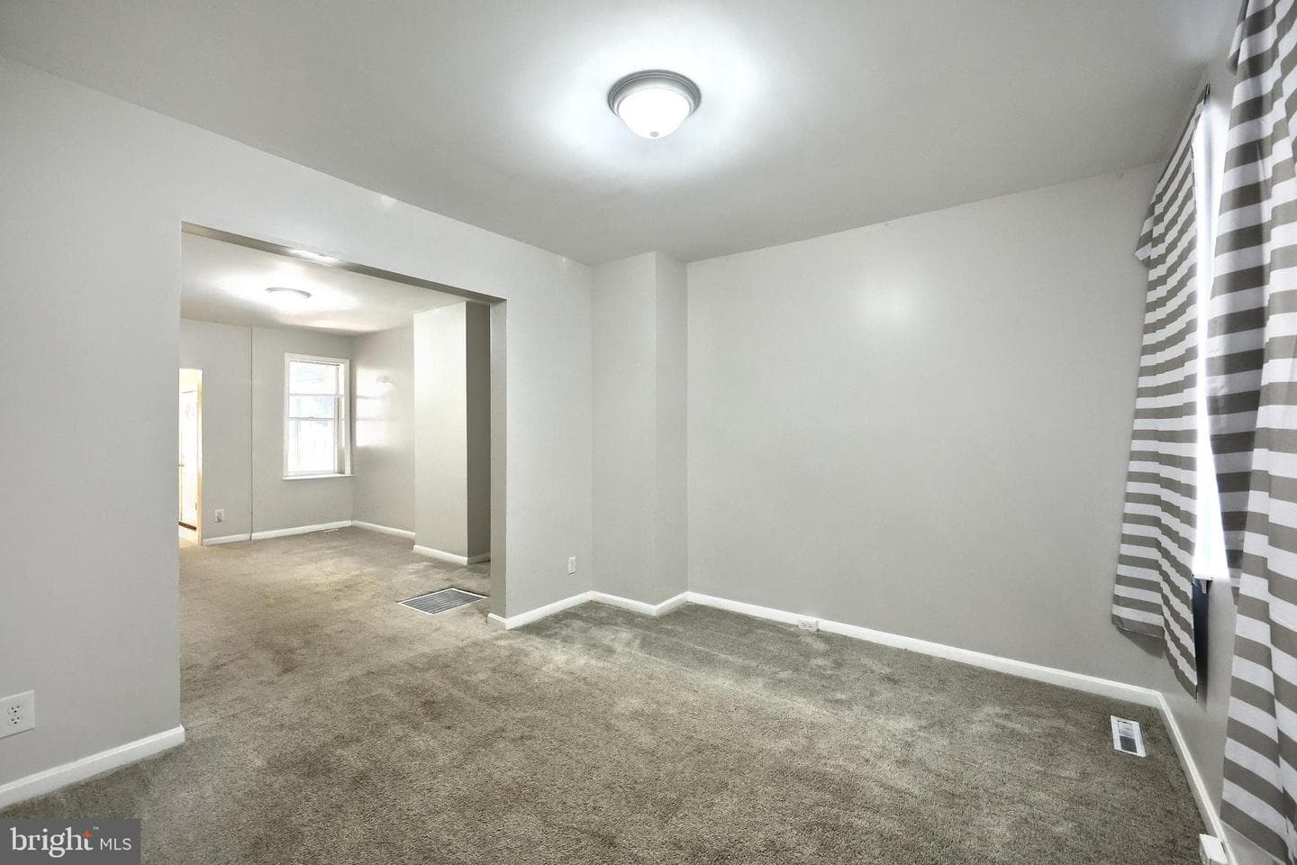 522 S Duke Street photo 4