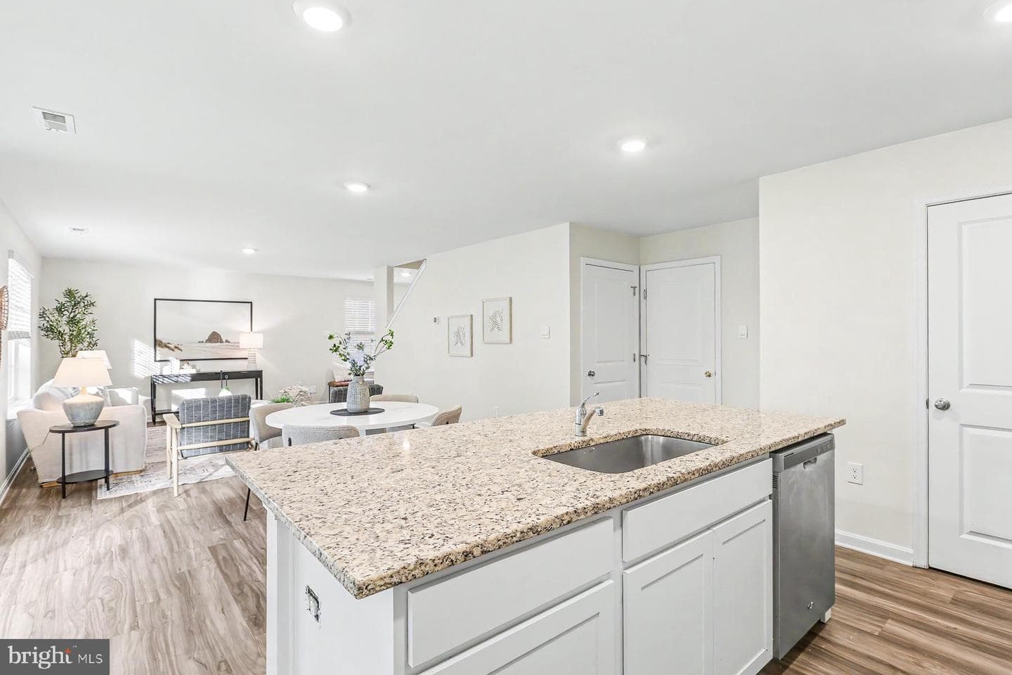 6096 Deborah Drive photo 14