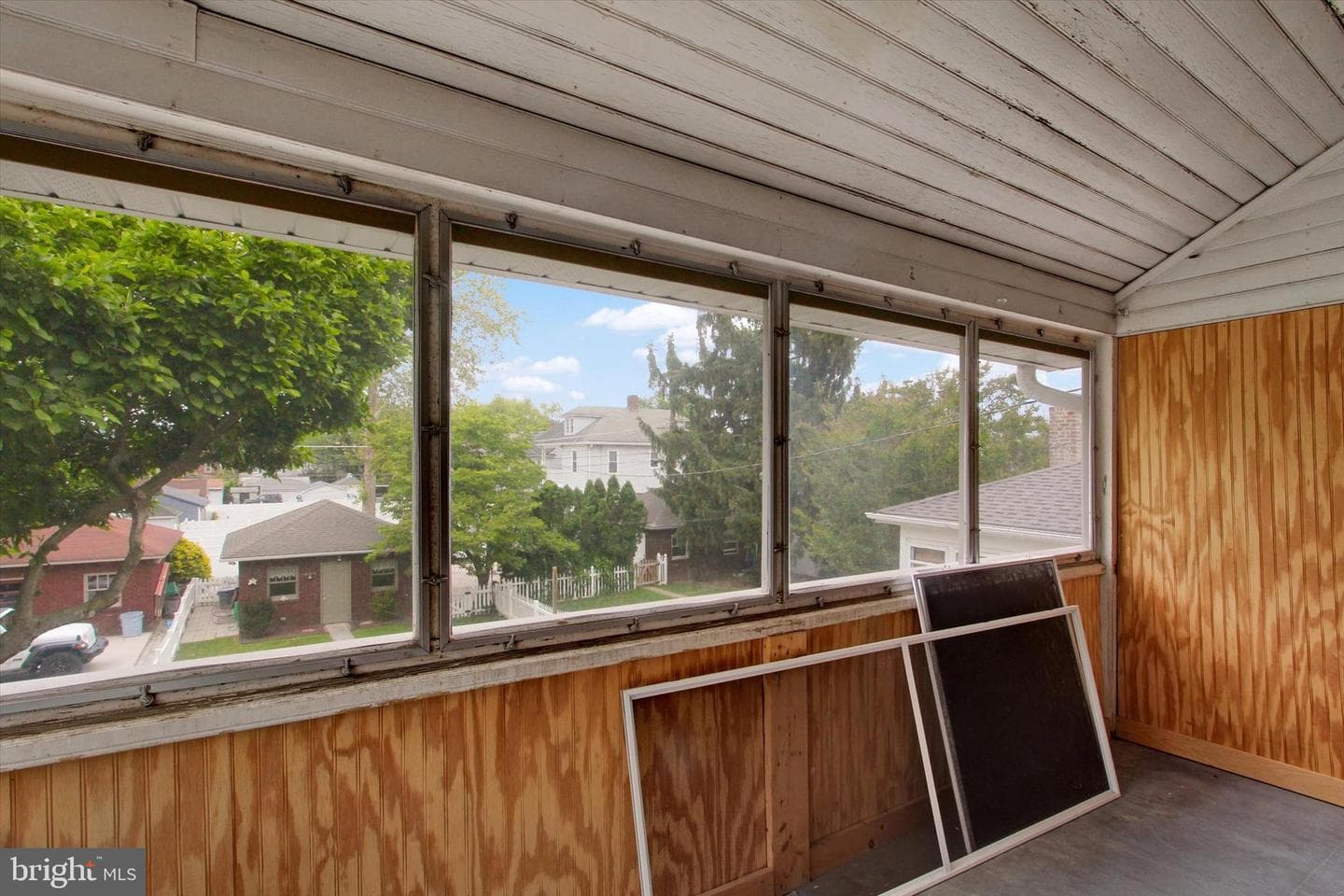 244 Baer Avenue photo 22