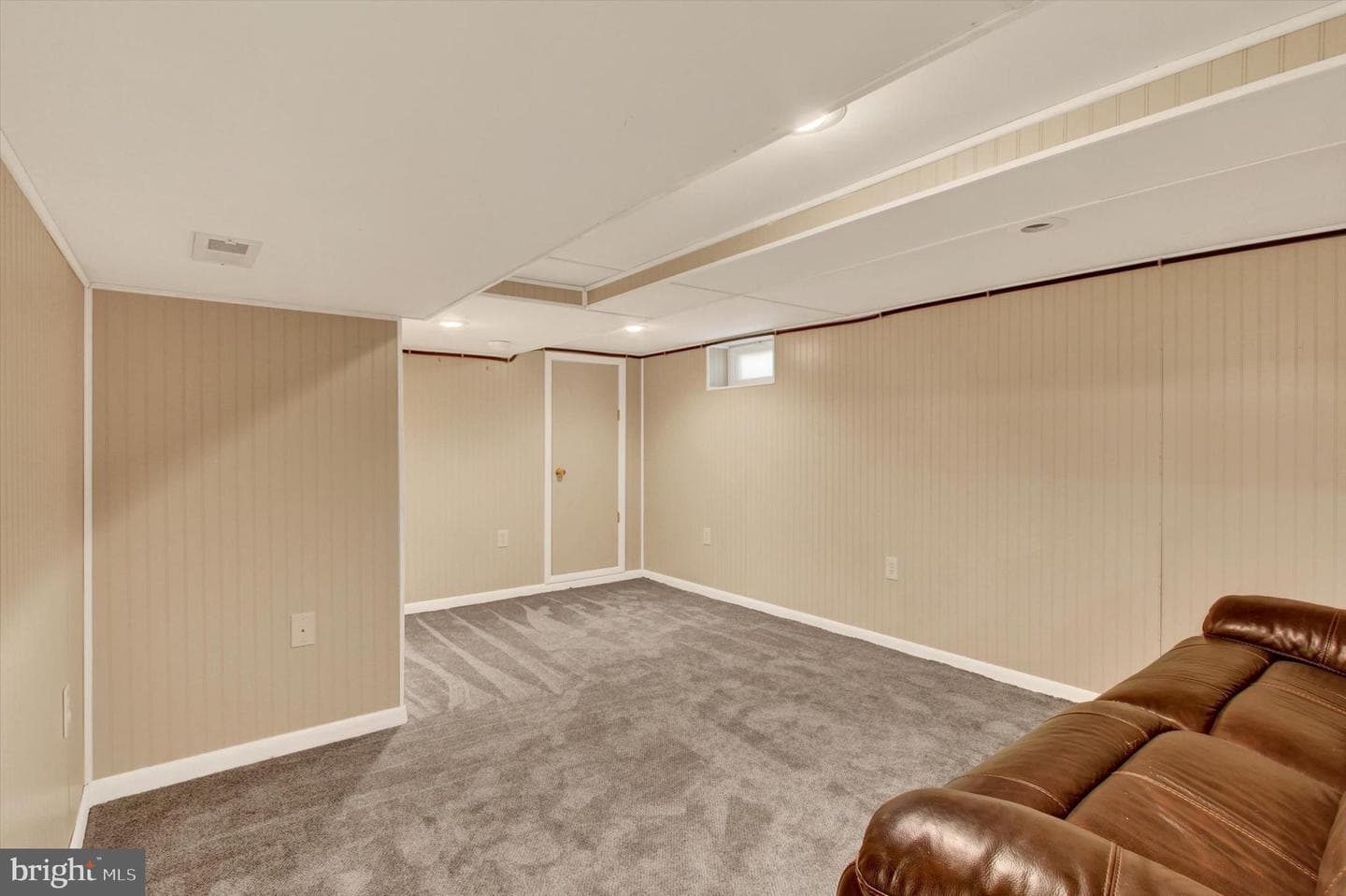 244 Baer Avenue photo 26