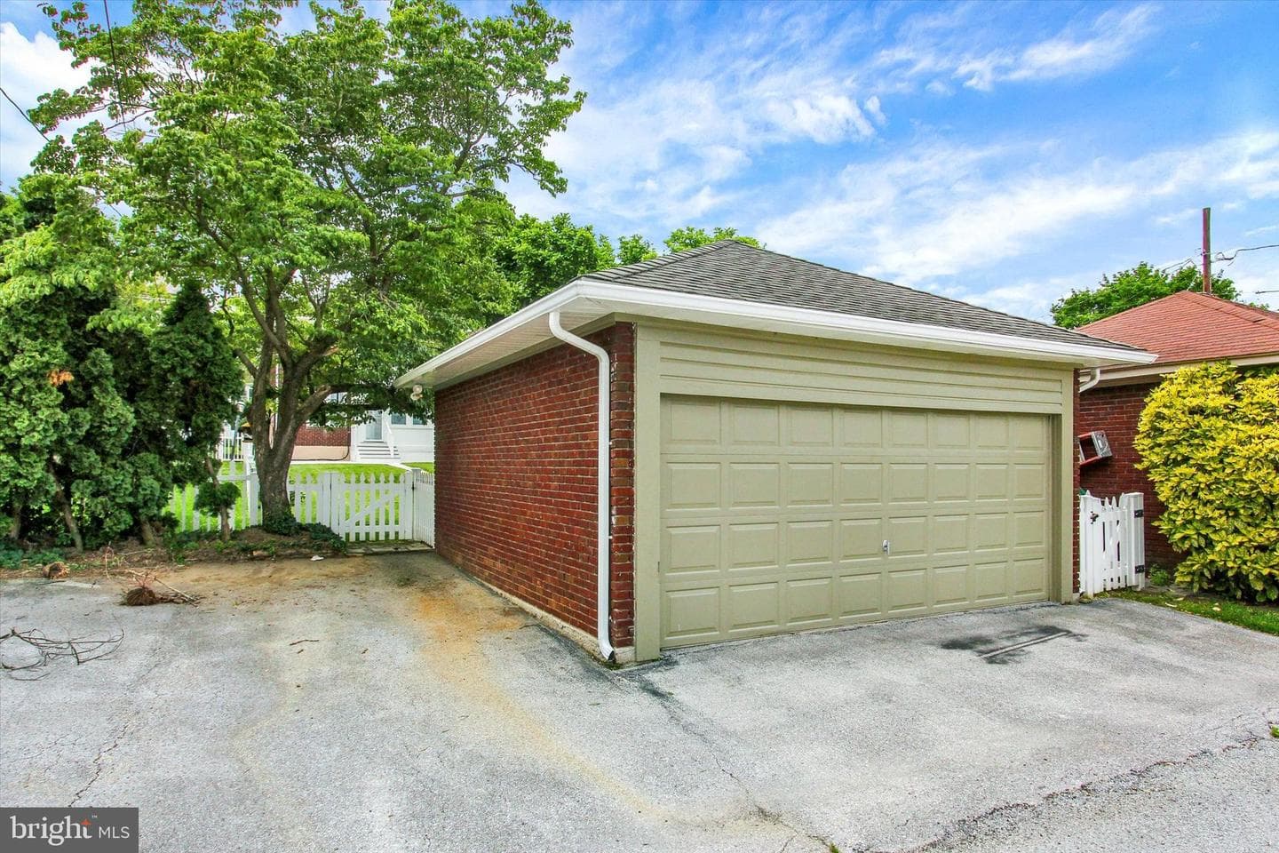 244 Baer Avenue photo 38