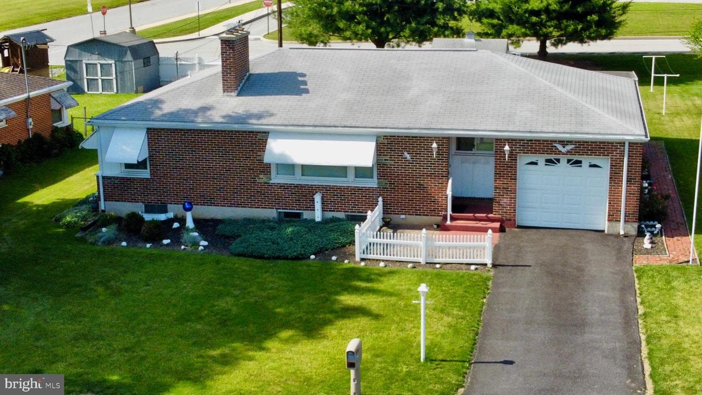 111 Haybrook Drive photo 46