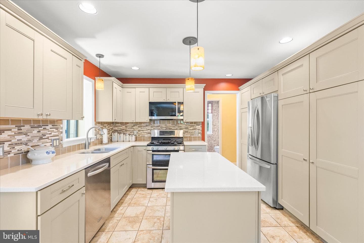 660 Woodside Road photo 18
