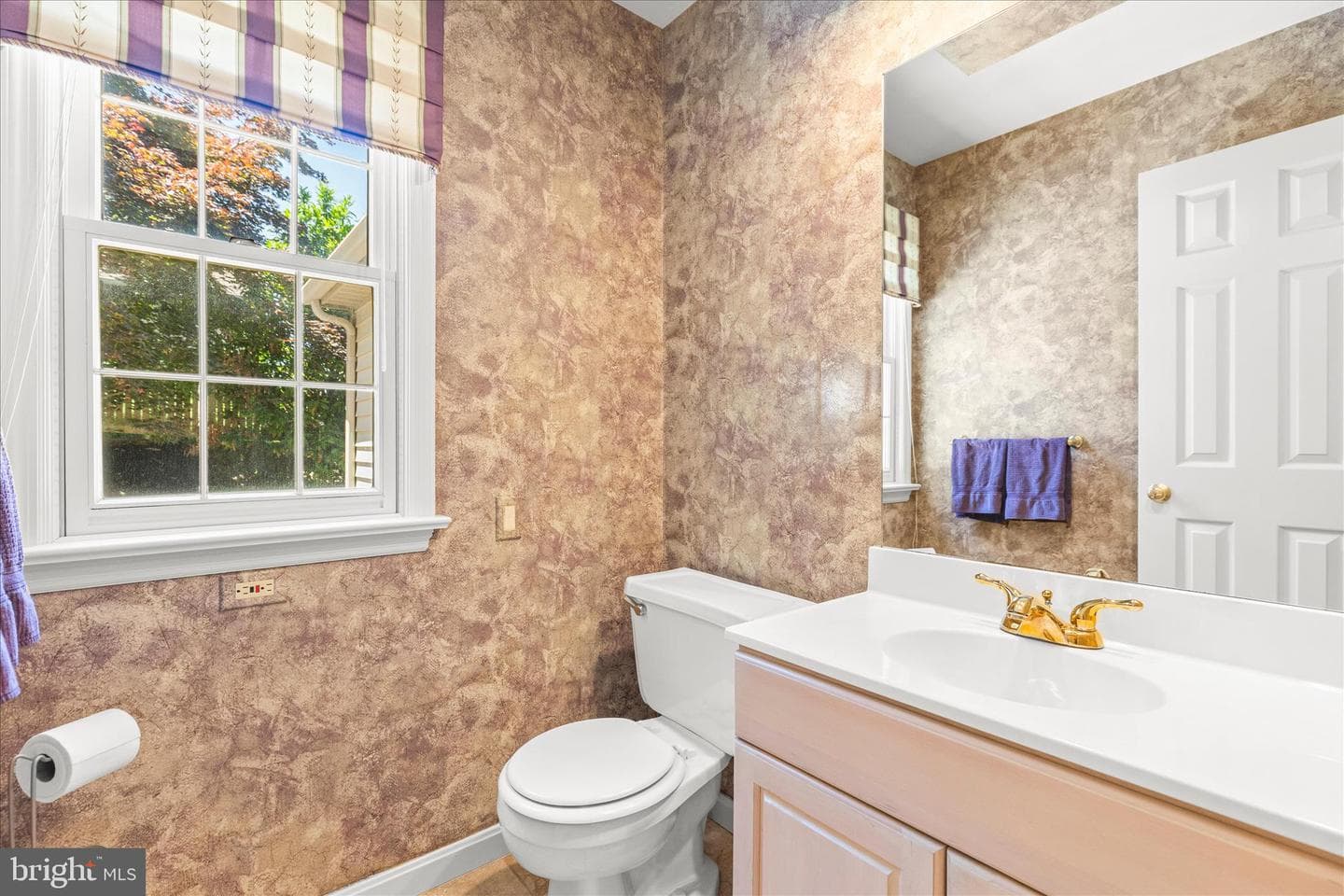 660 Woodside Road photo 19