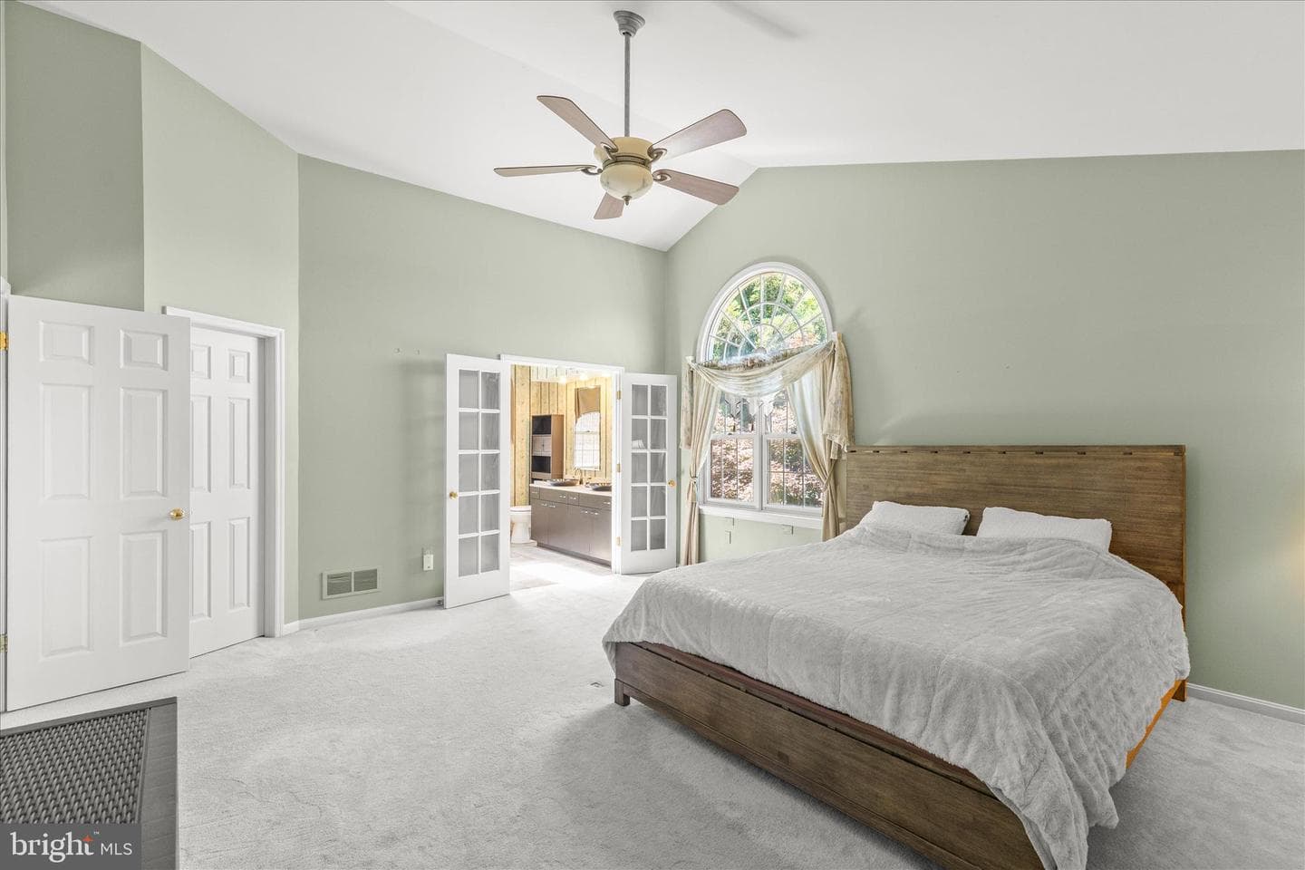 660 Woodside Road photo 29