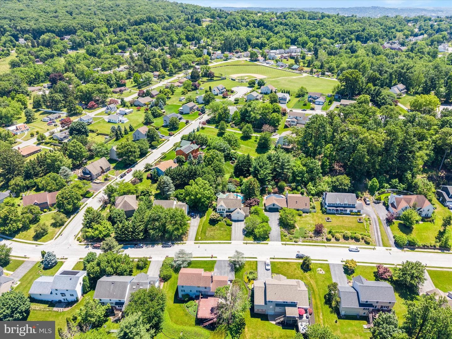 660 Woodside Road photo 3