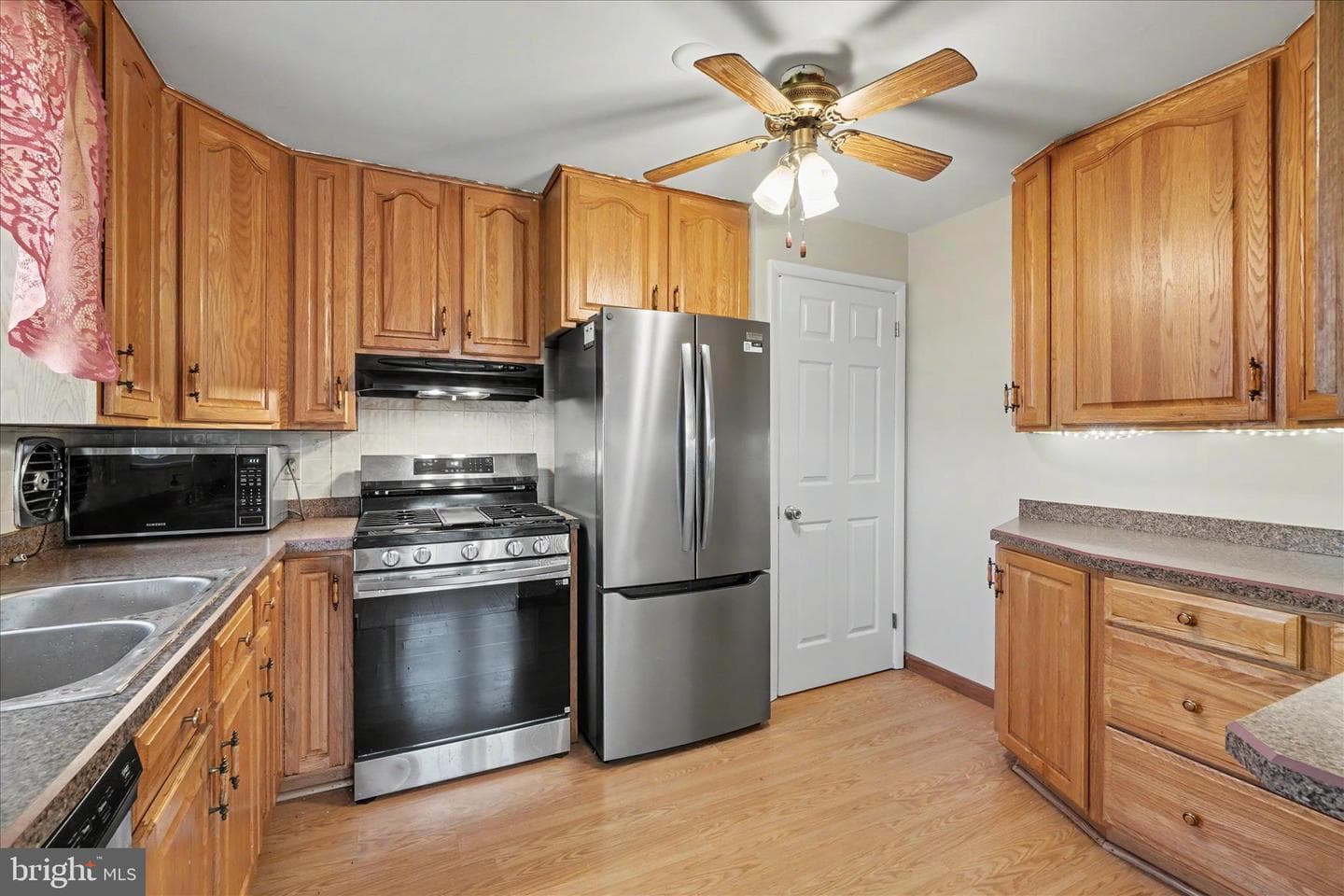 2447 Princeton Road photo 8