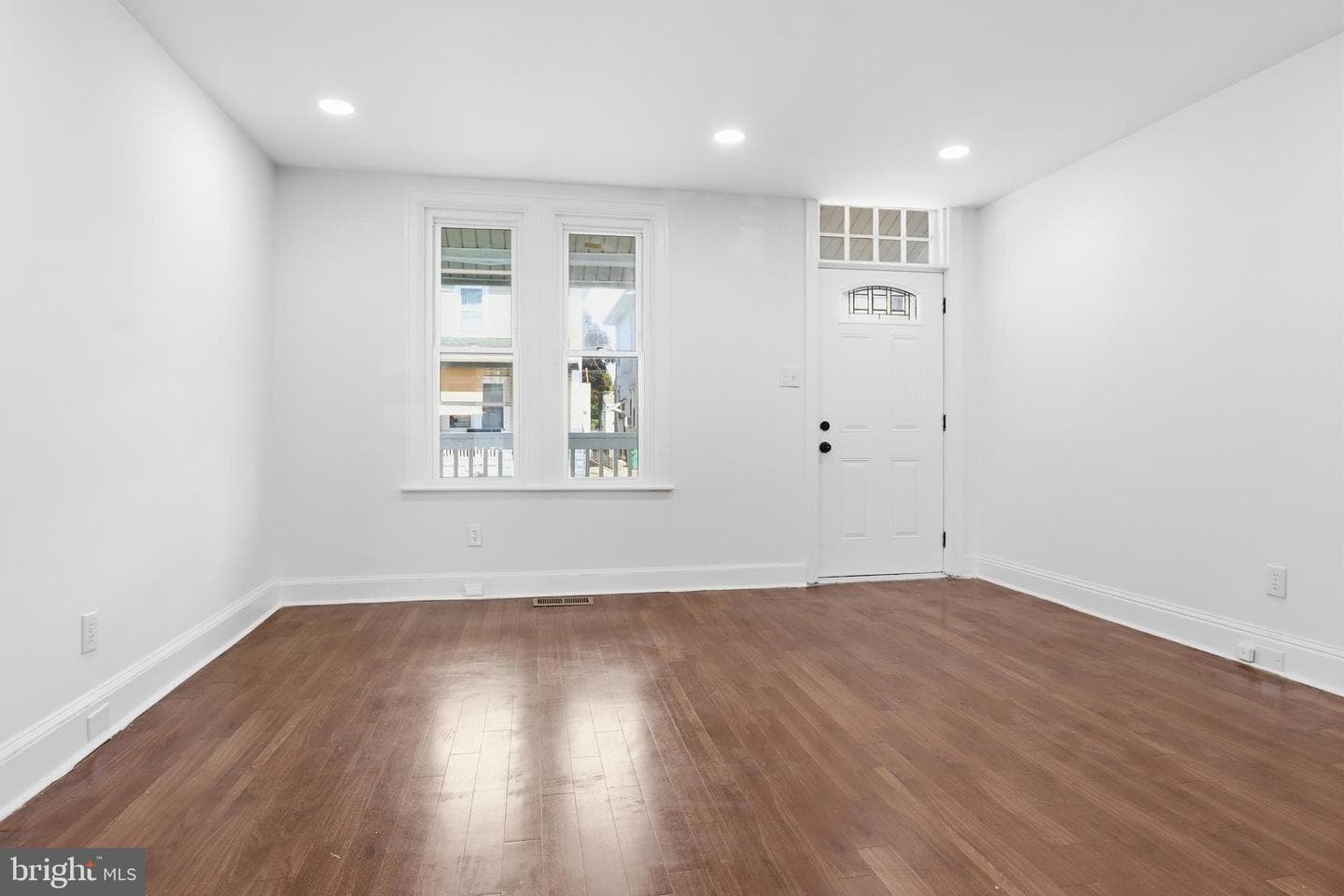368 Norway St photo 7