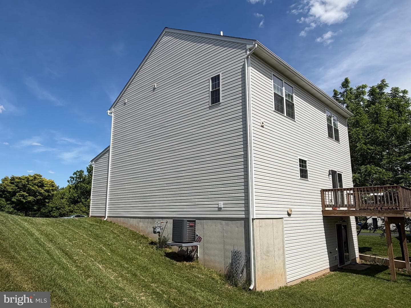 160 Payne Drive photo 3