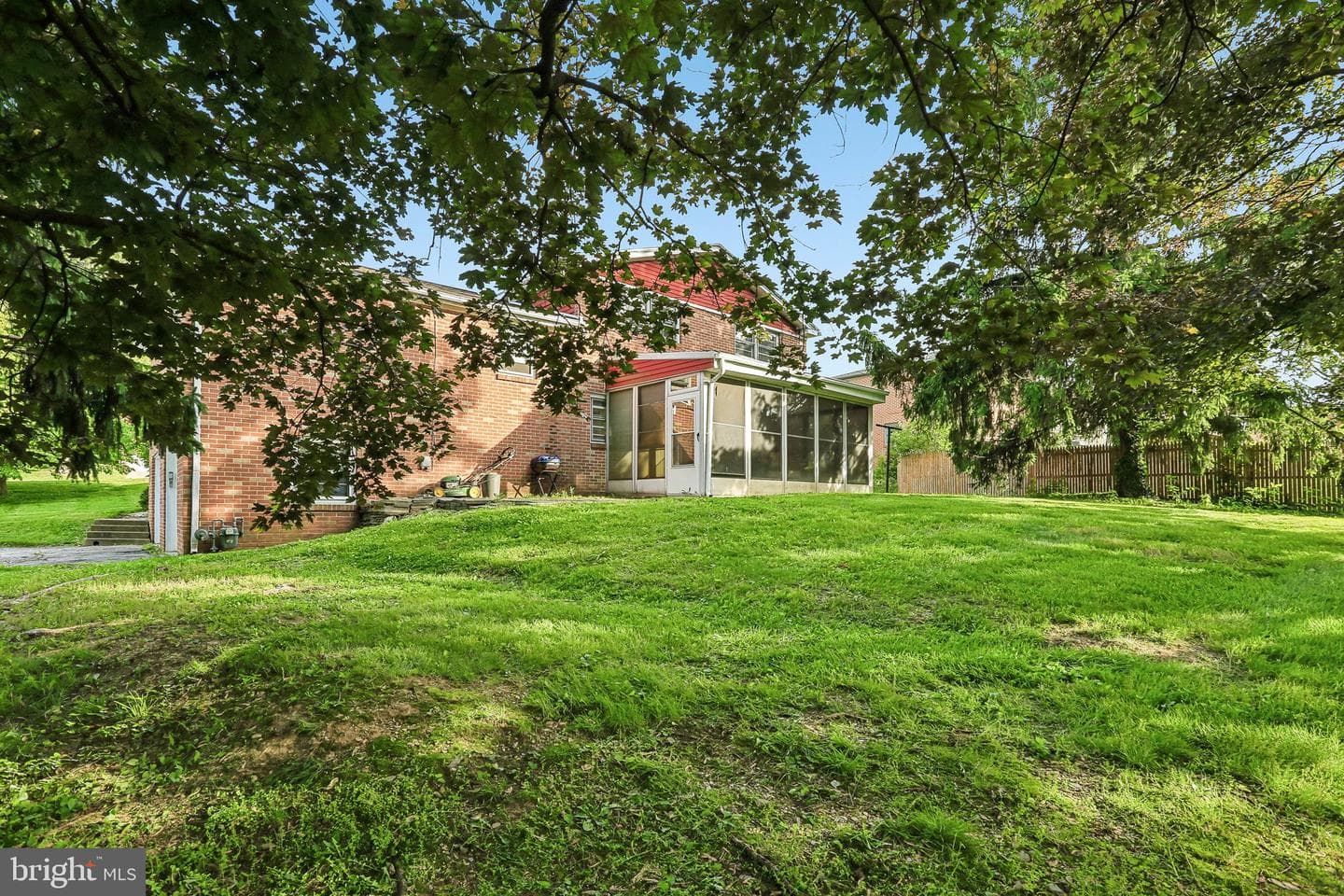 2595 Eastwood Drive photo 31