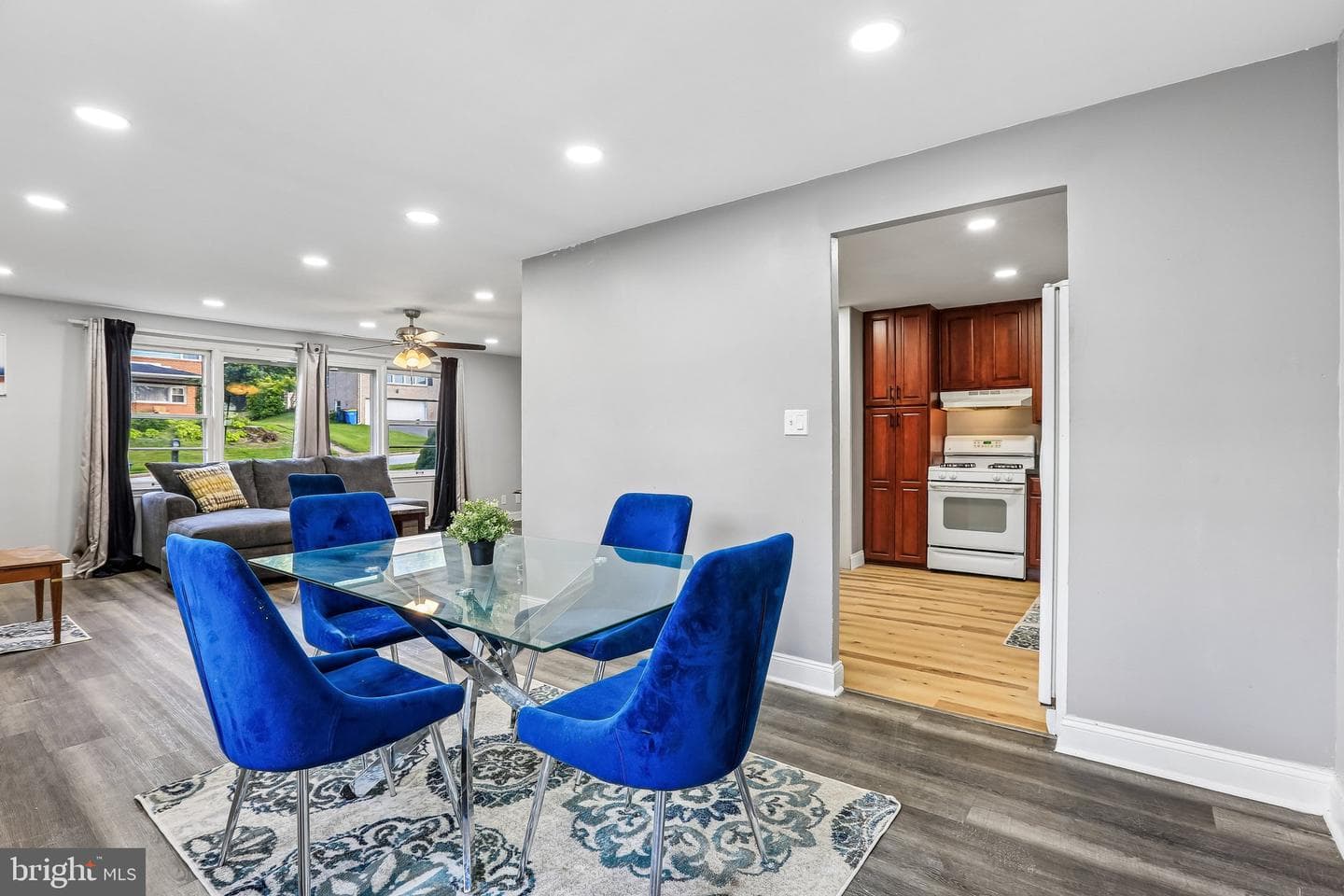 2595 Eastwood Drive photo 8