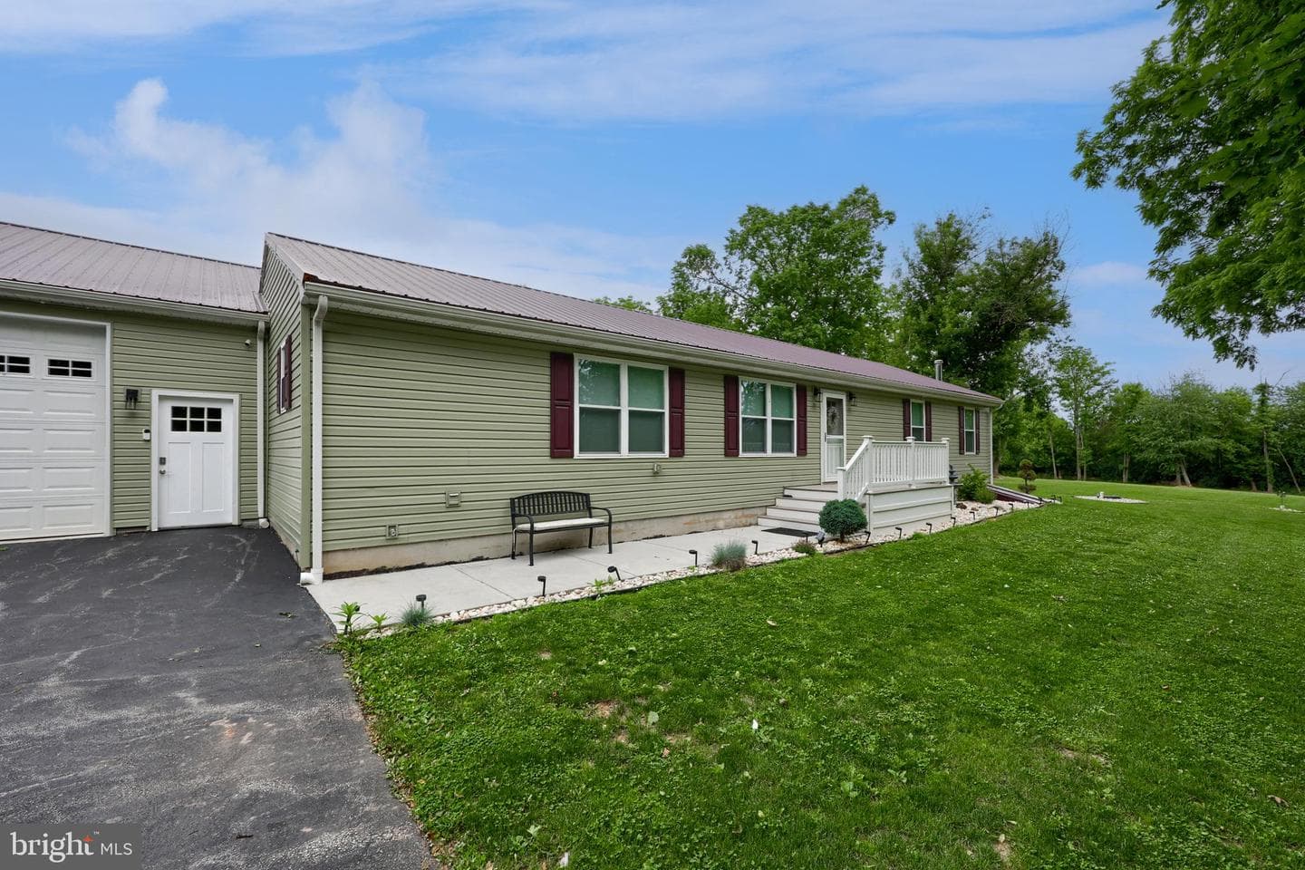 1025 White Oak Road photo 12