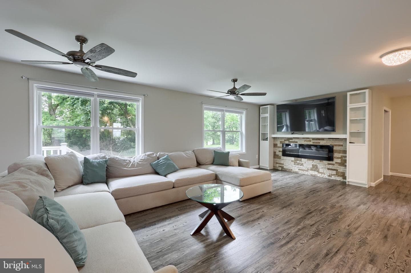 1025 White Oak Road photo 7