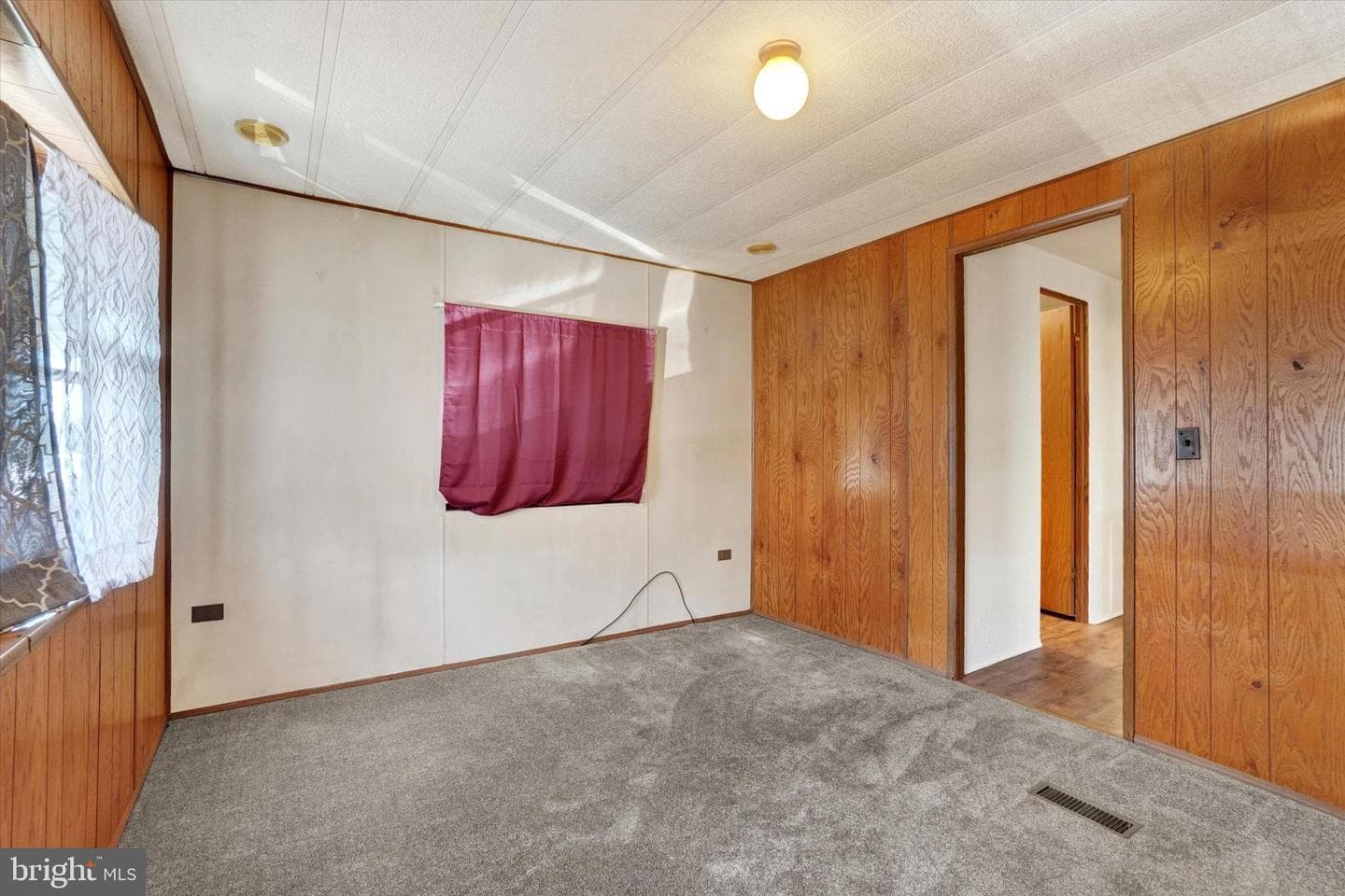 225 Country Ridge Drive photo 16