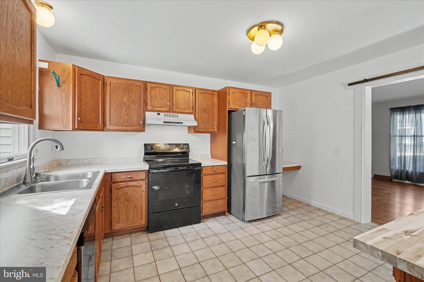 37 Steeple Avenue photo 13