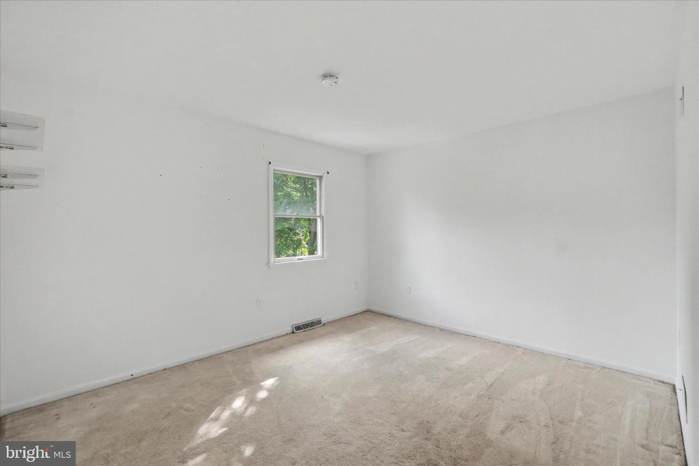 37 Steeple Avenue photo 22