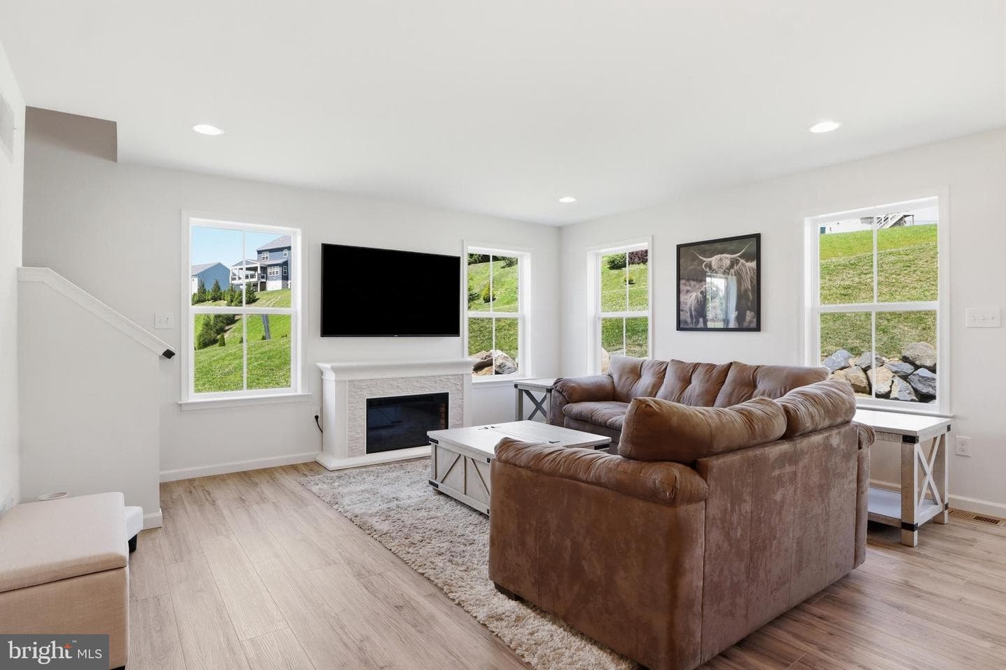 525 Dietz Road photo 14