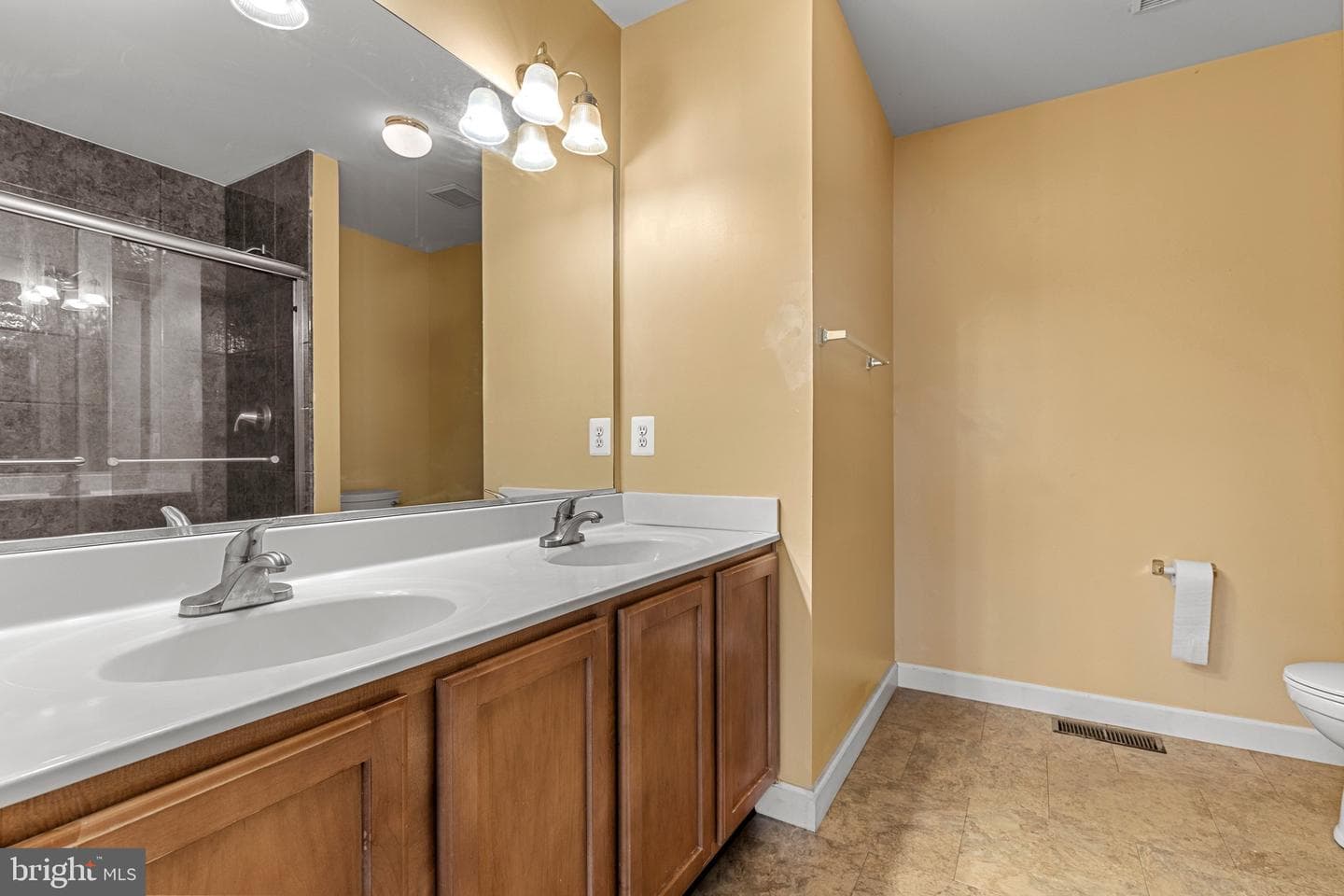 155 Hunter Creek Drive photo 24