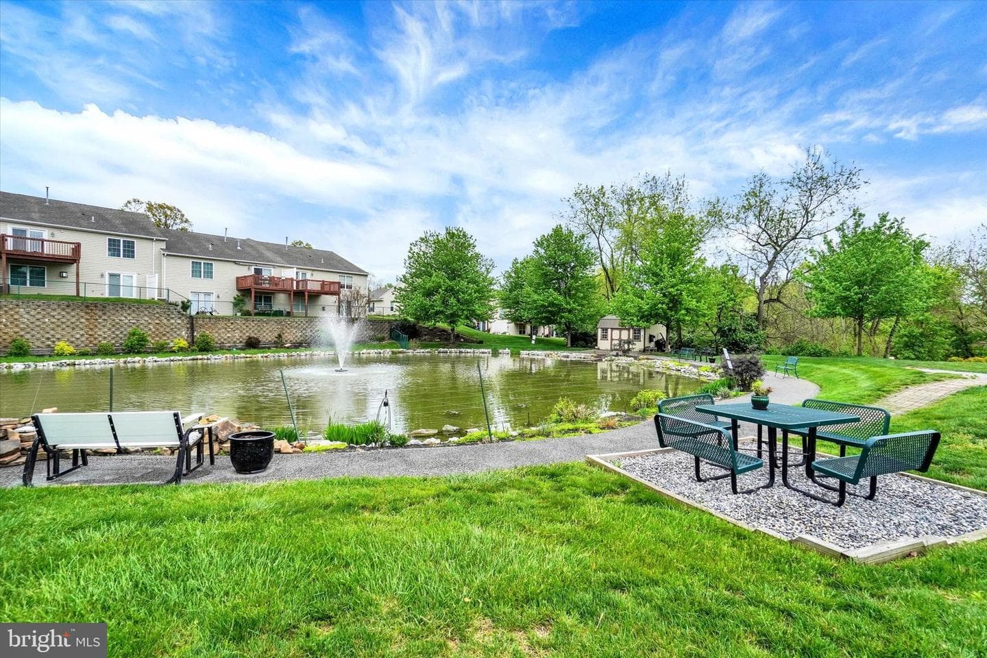 139 Furlong Way photo 34