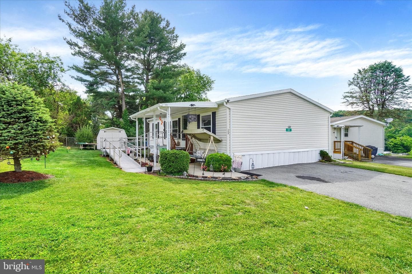 123 White Tail Lane, Windsor