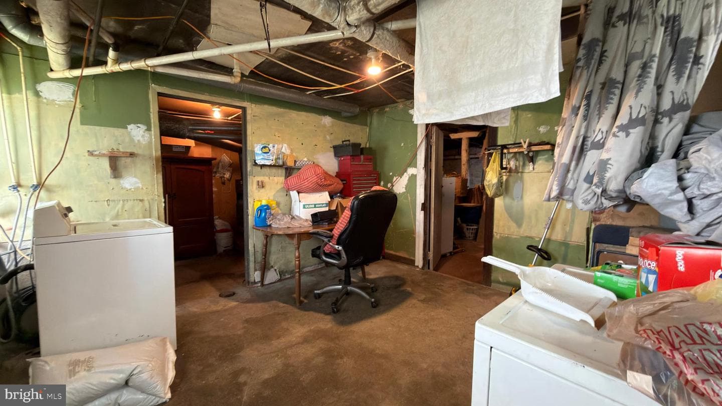 515 W Broadway photo 40