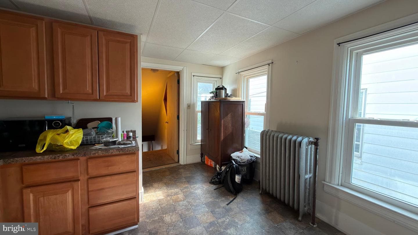 515 W Broadway photo 6