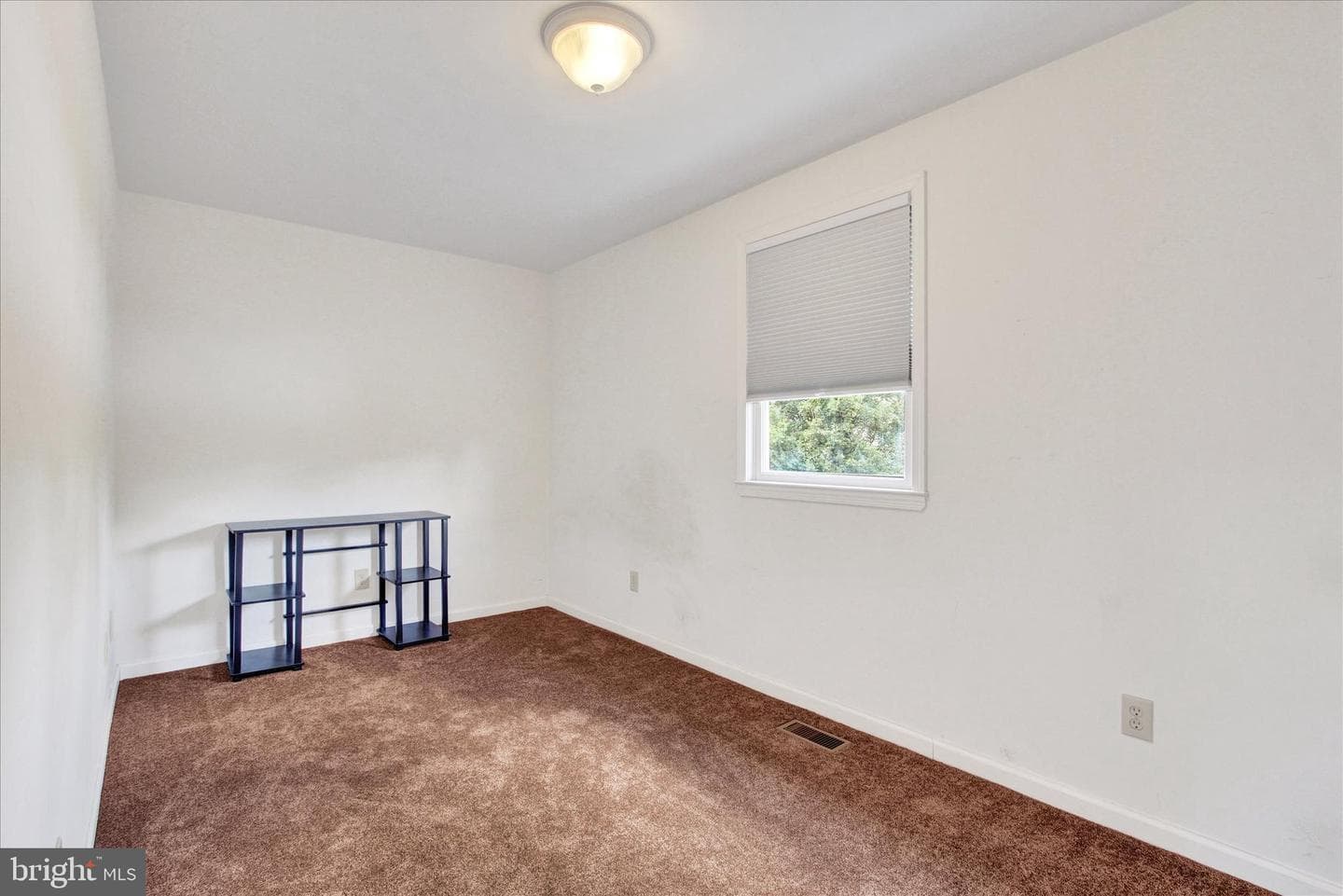 409 Springbrook Court photo 21