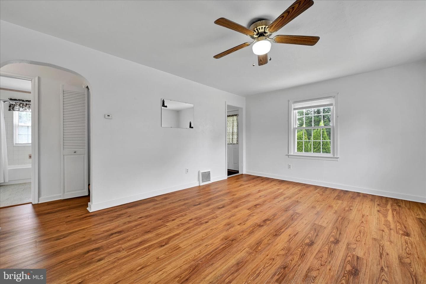 2308 S Pine Street photo 10