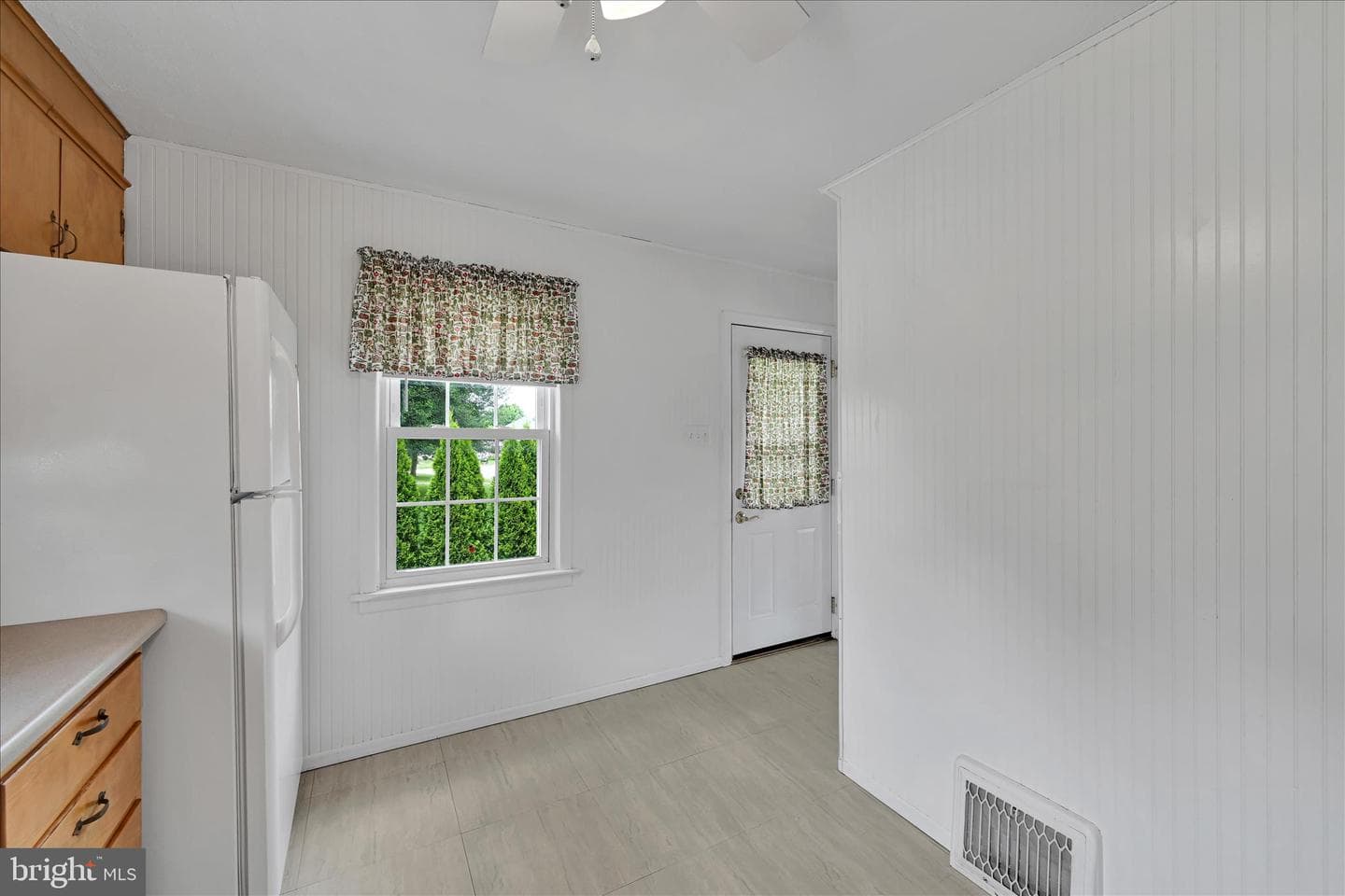 2308 S Pine Street photo 15