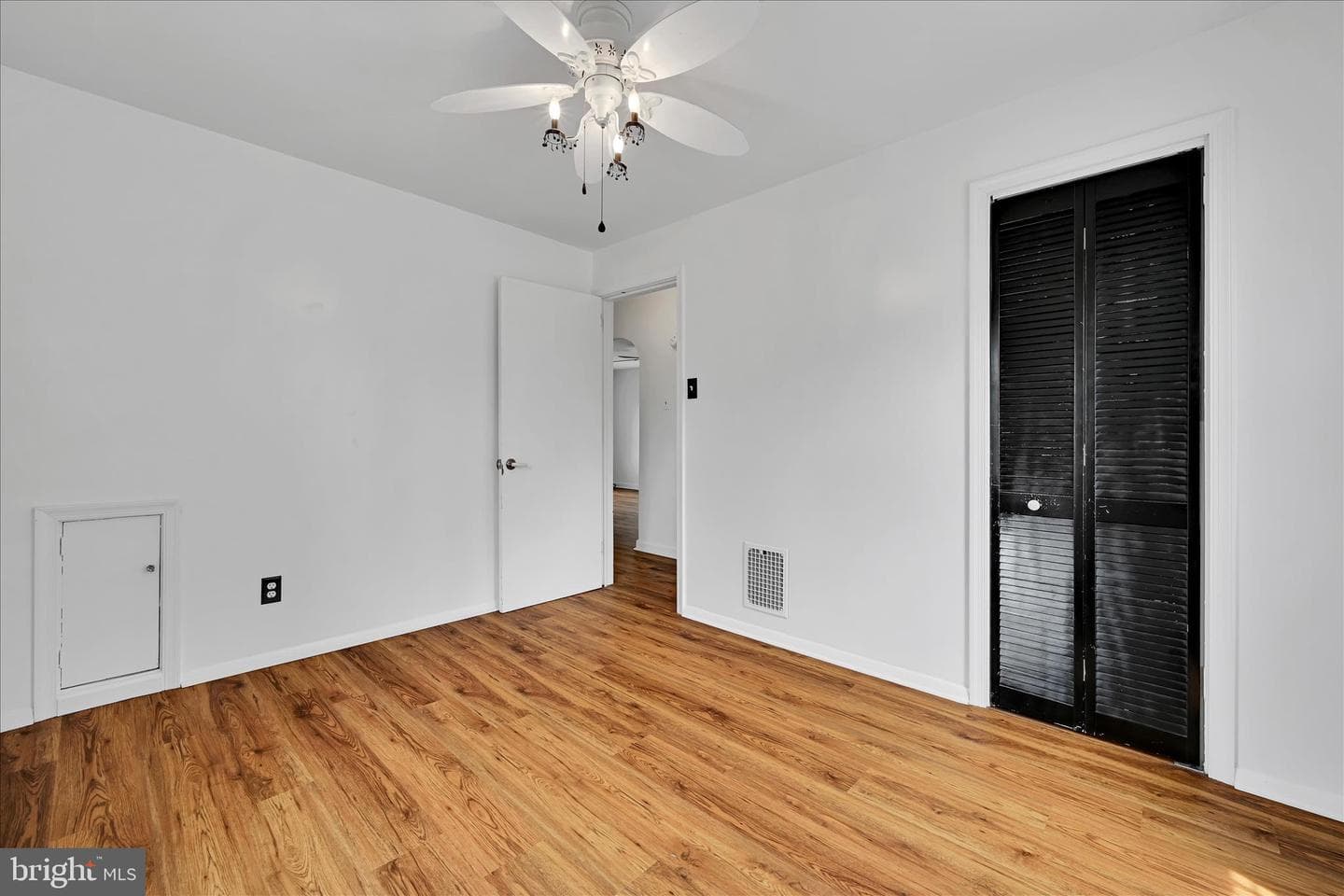 2308 S Pine Street photo 23