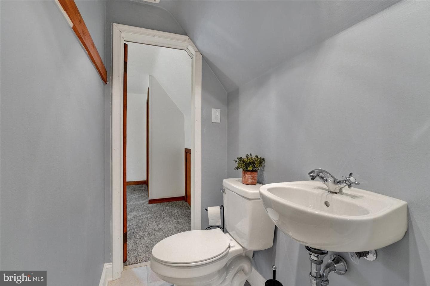 200 Evergreen Lane photo 17