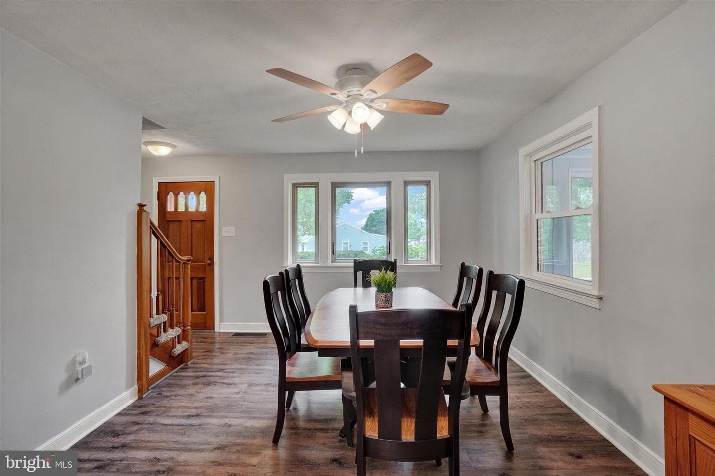 200 Evergreen Lane photo 5