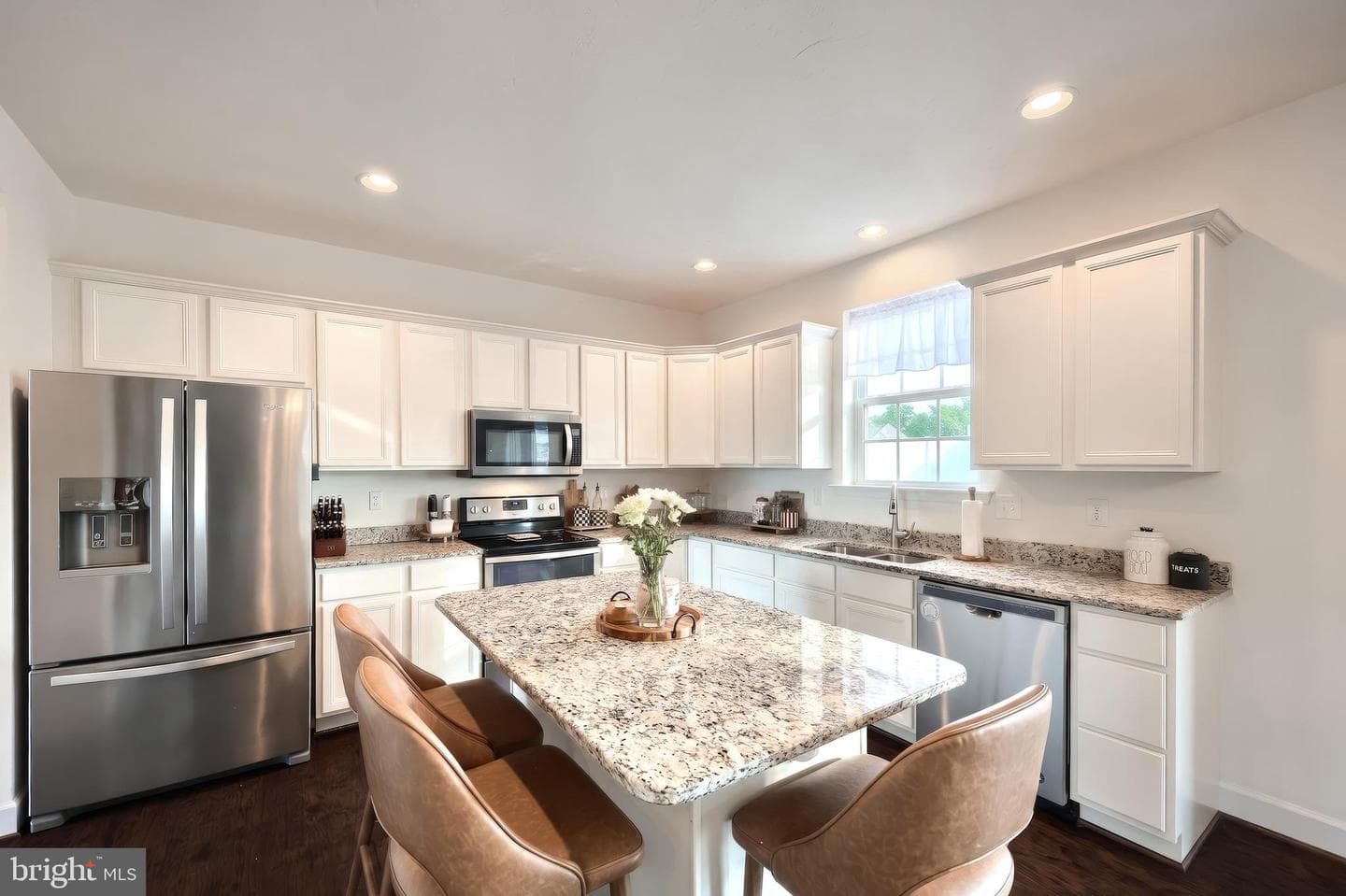 925 Ripple Drive photo 13