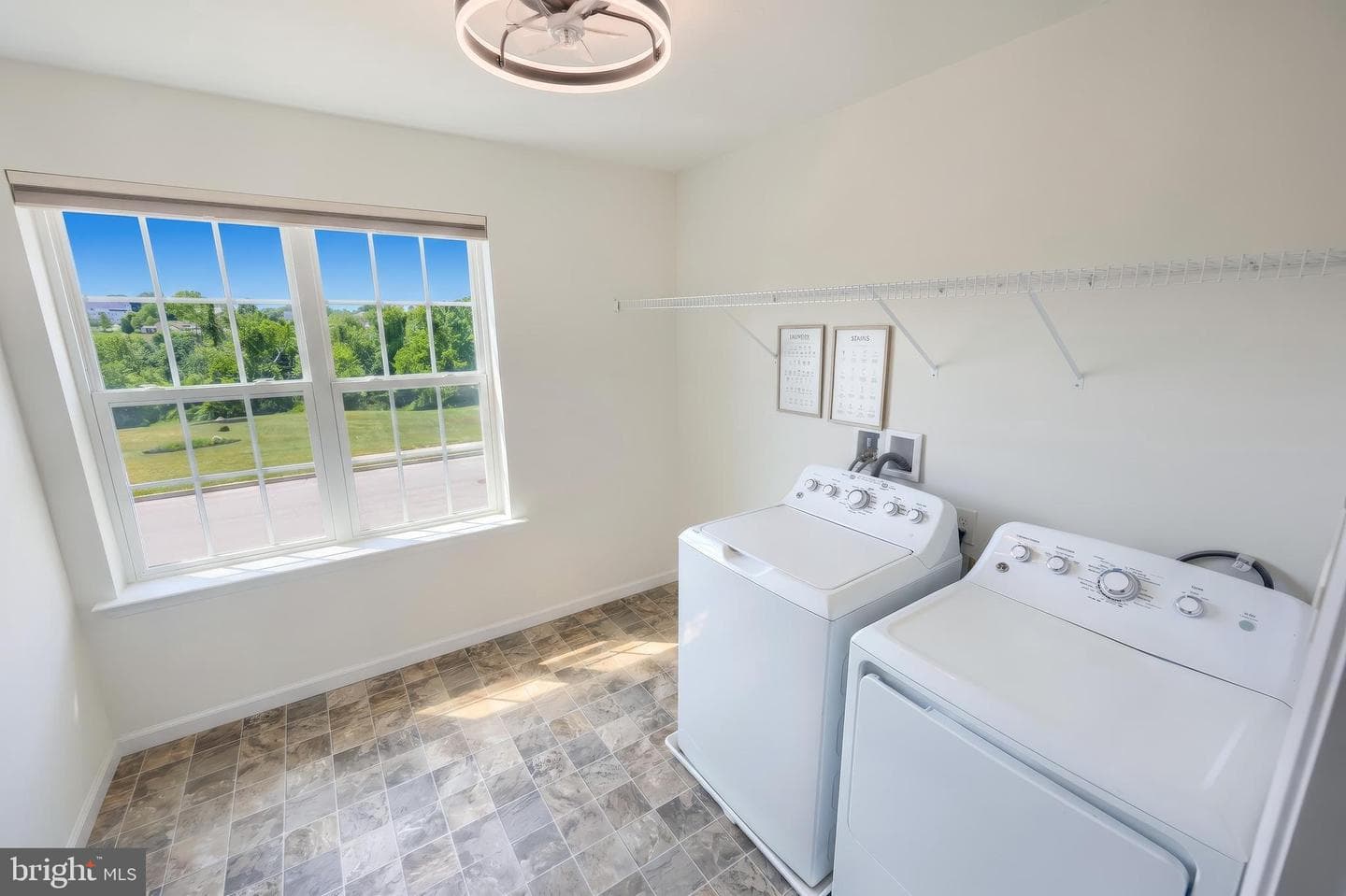 925 Ripple Drive photo 29