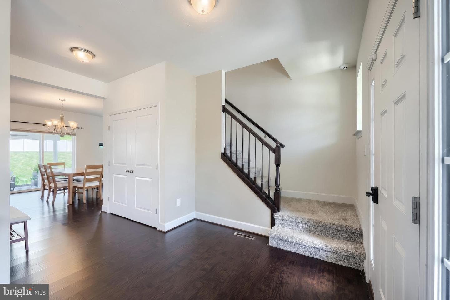 925 Ripple Drive photo 8