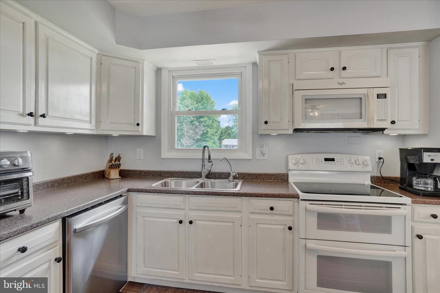 2512 Danielle Drive photo 10