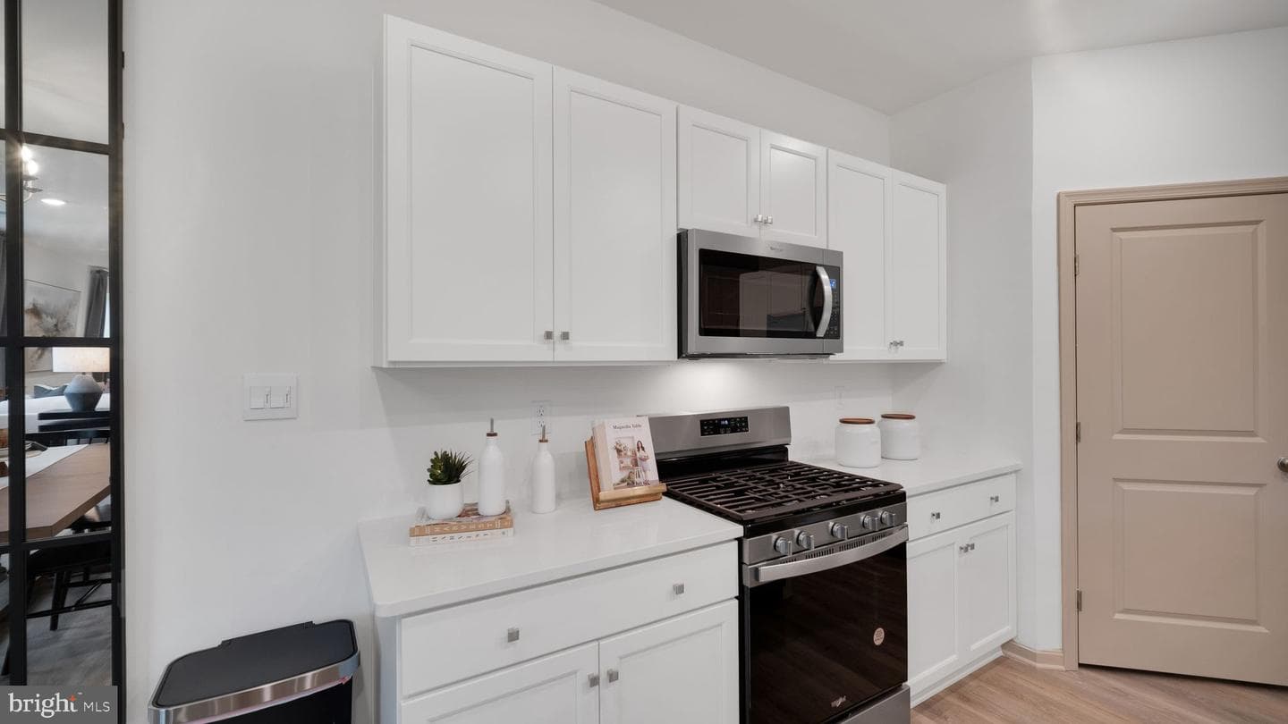 100 Christina Drive photo 6