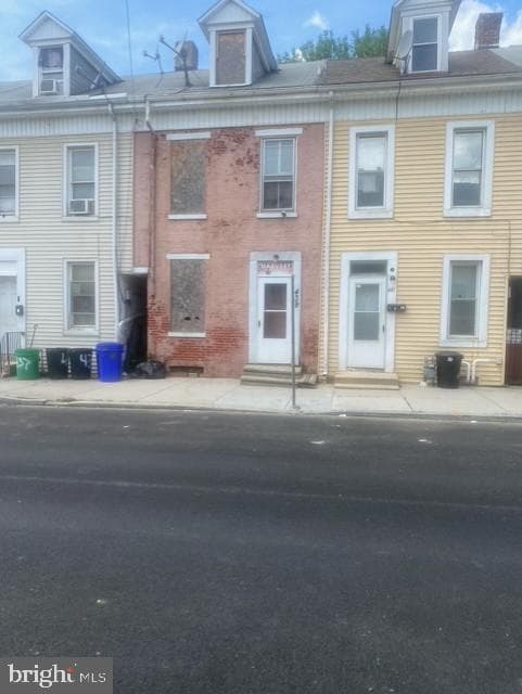 439 E Walnut Street, York