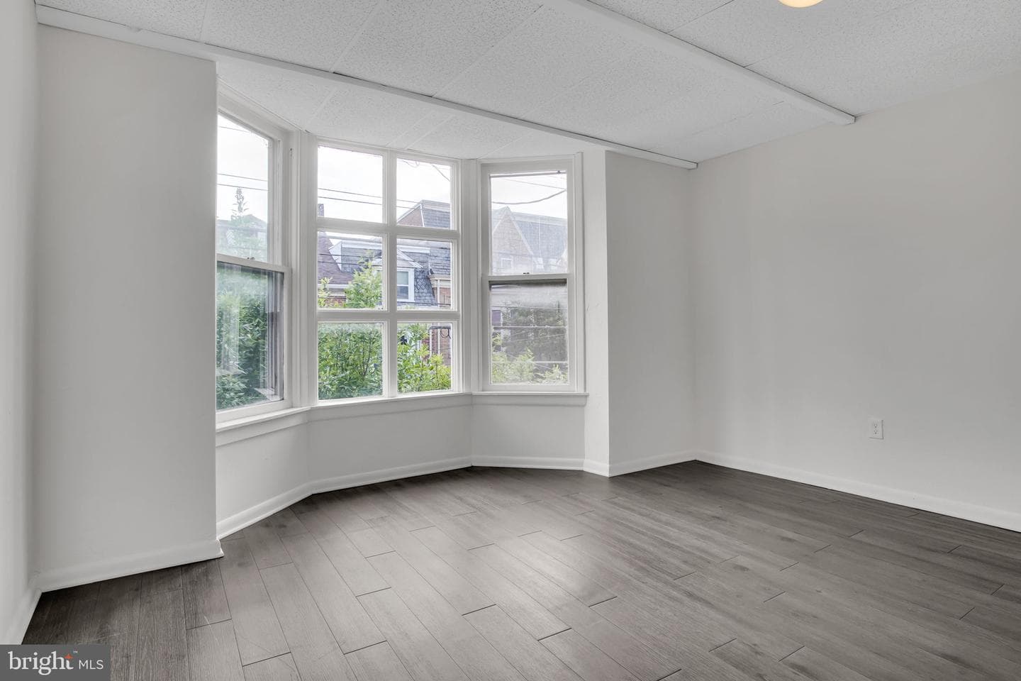 125 S Pershing Avenue photo 17