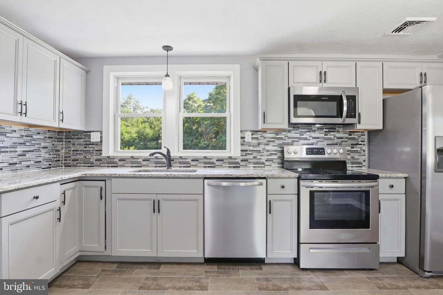 2913 Bull Road photo 7