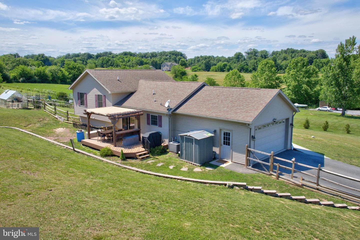 225 N Grant Road photo 32