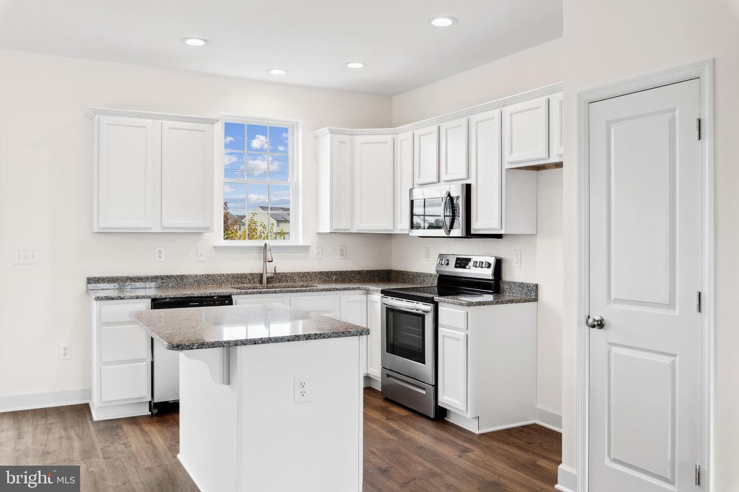 3813 Castle Drive #lot 208 photo 8