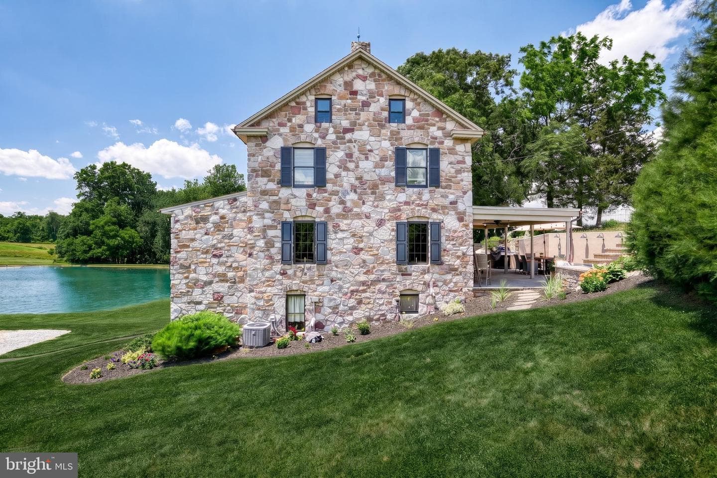2415 Clearview Lane photo 103