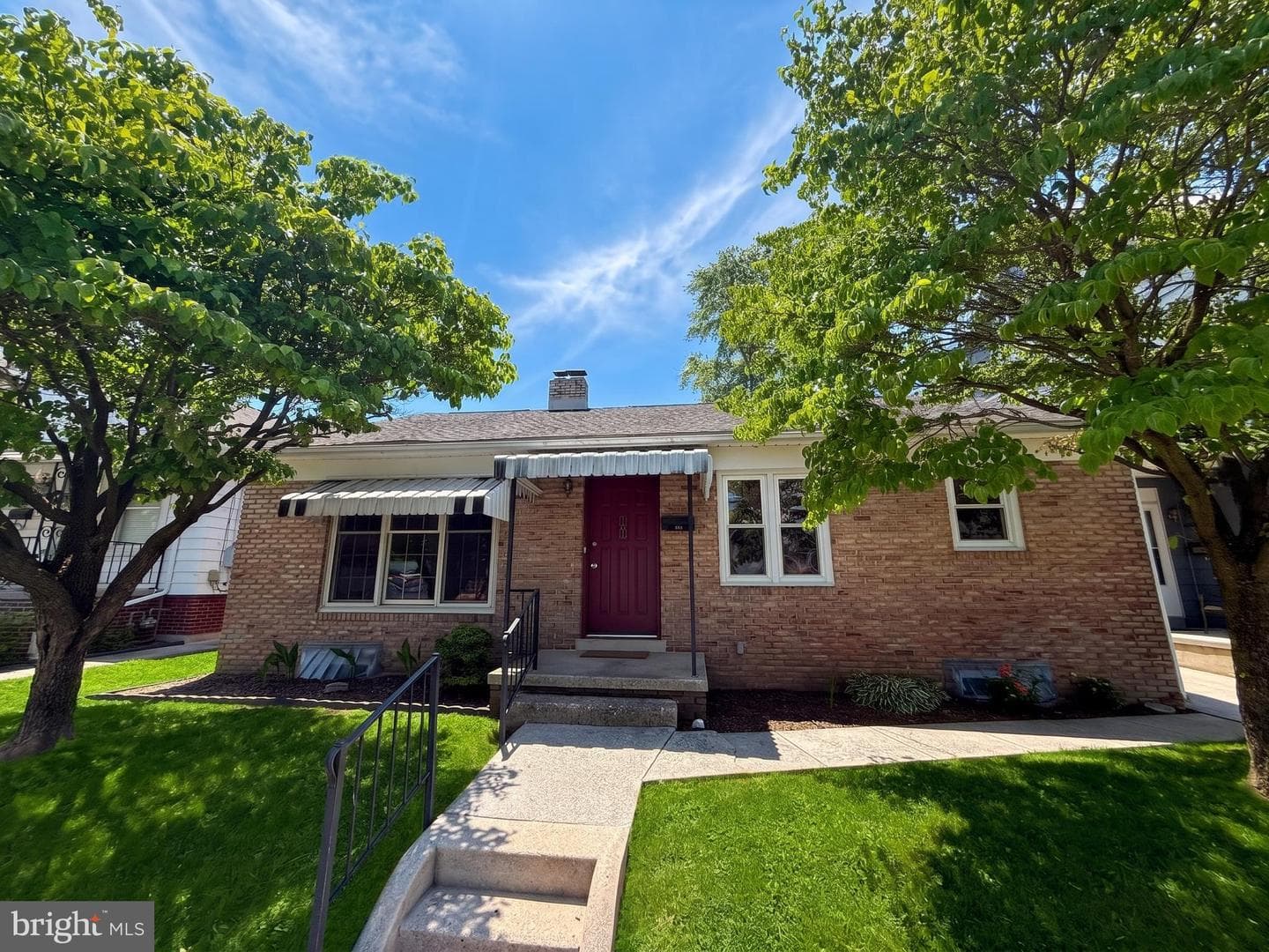 106 Allegheny Avenue