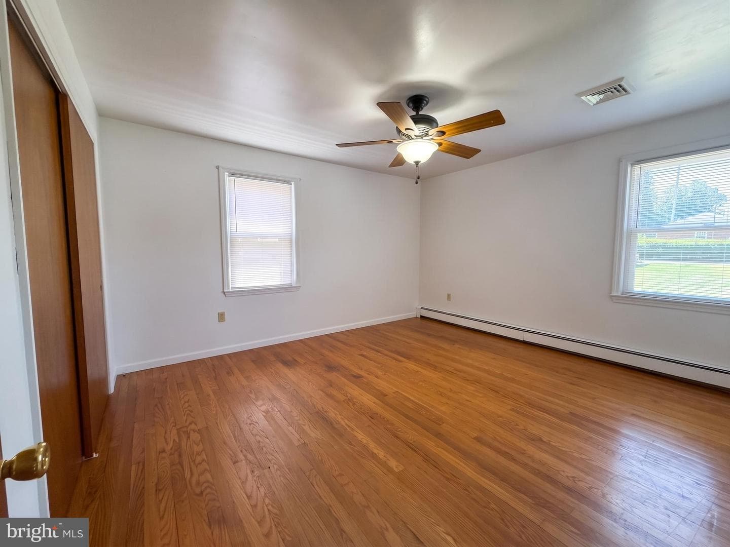 106 Allegheny Avenue photo 9