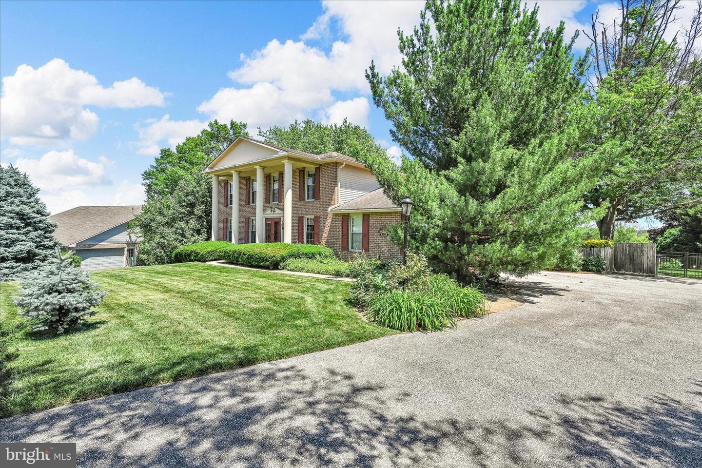 3711 Cayuga Lane, York