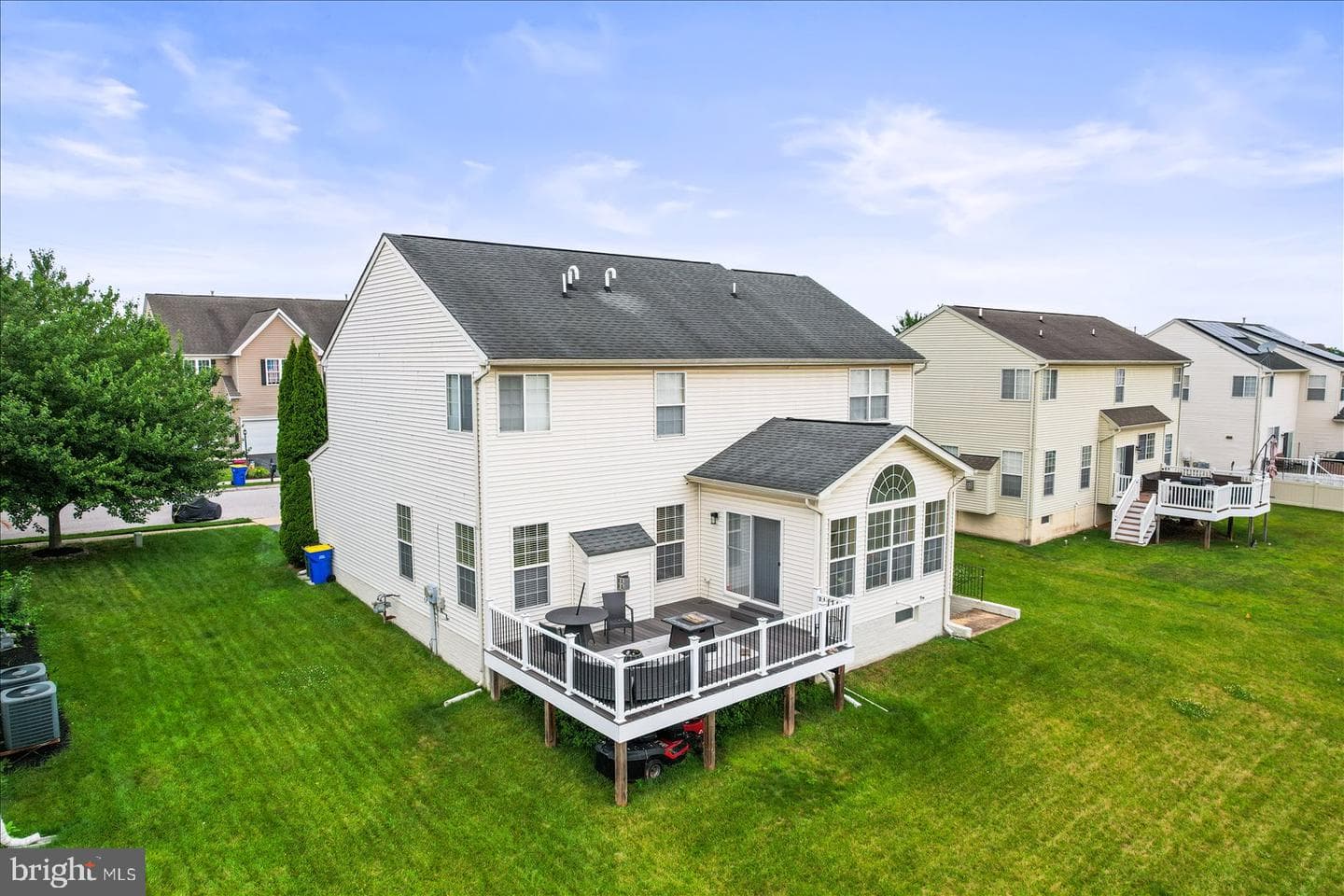 2520 Village Road photo 4