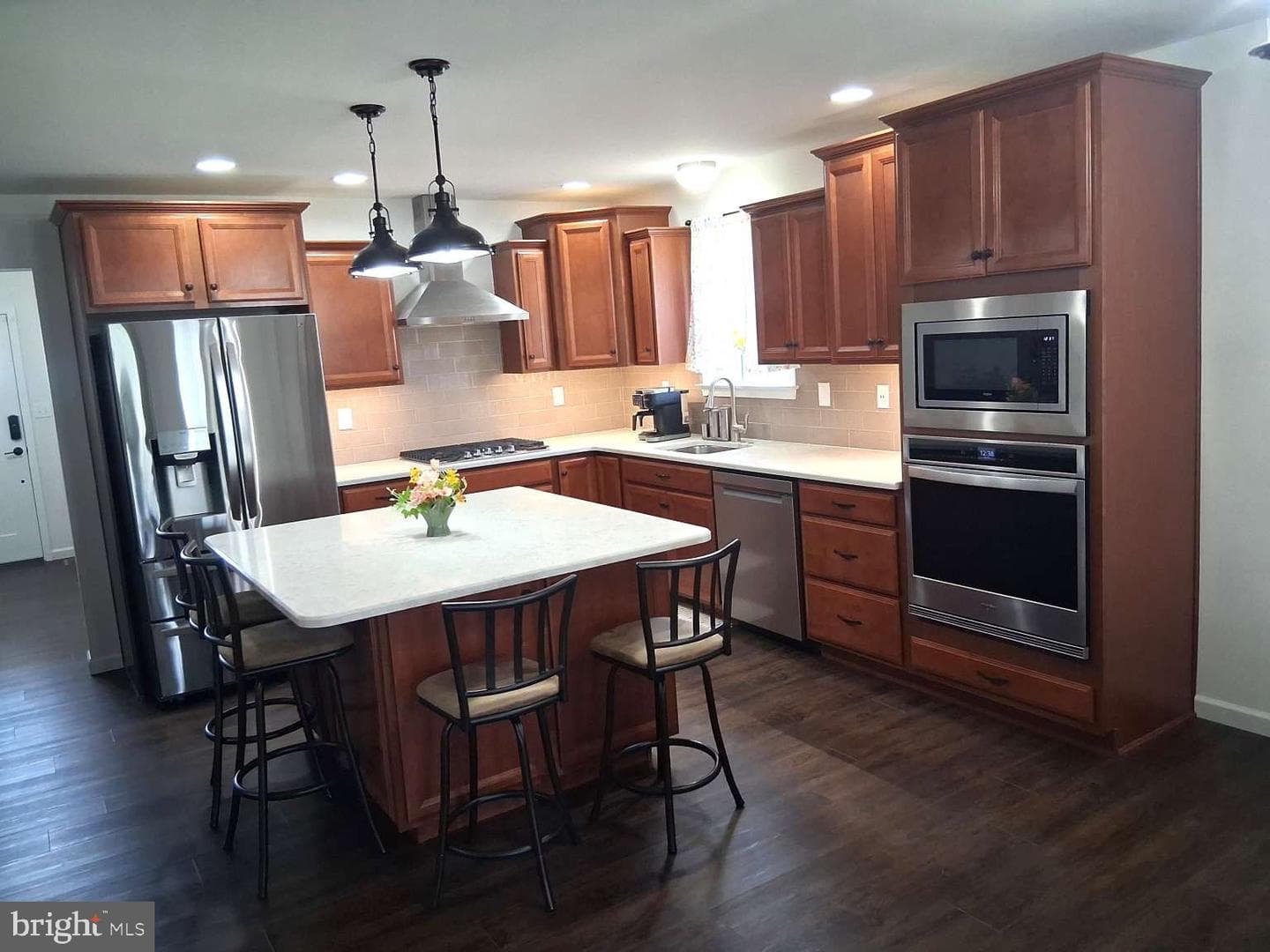 316 Hollyhock Drive photo 5