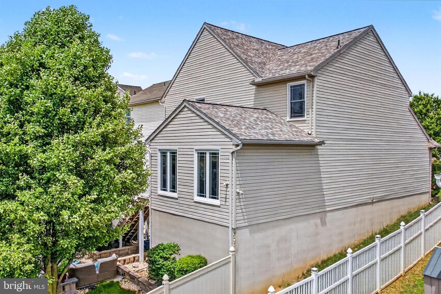 325 Thomas Armor Drive photo 11