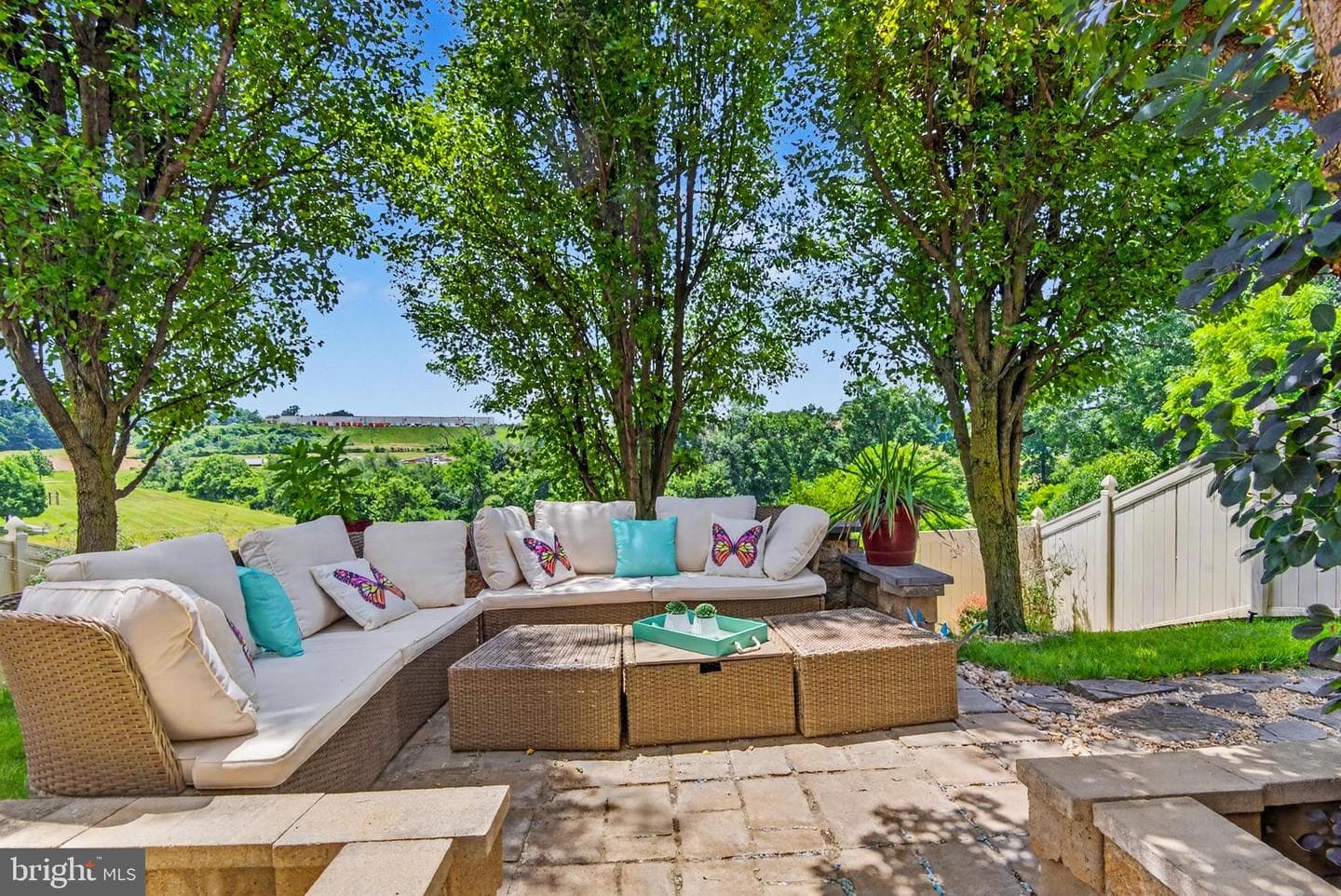 325 Thomas Armor Drive photo 9